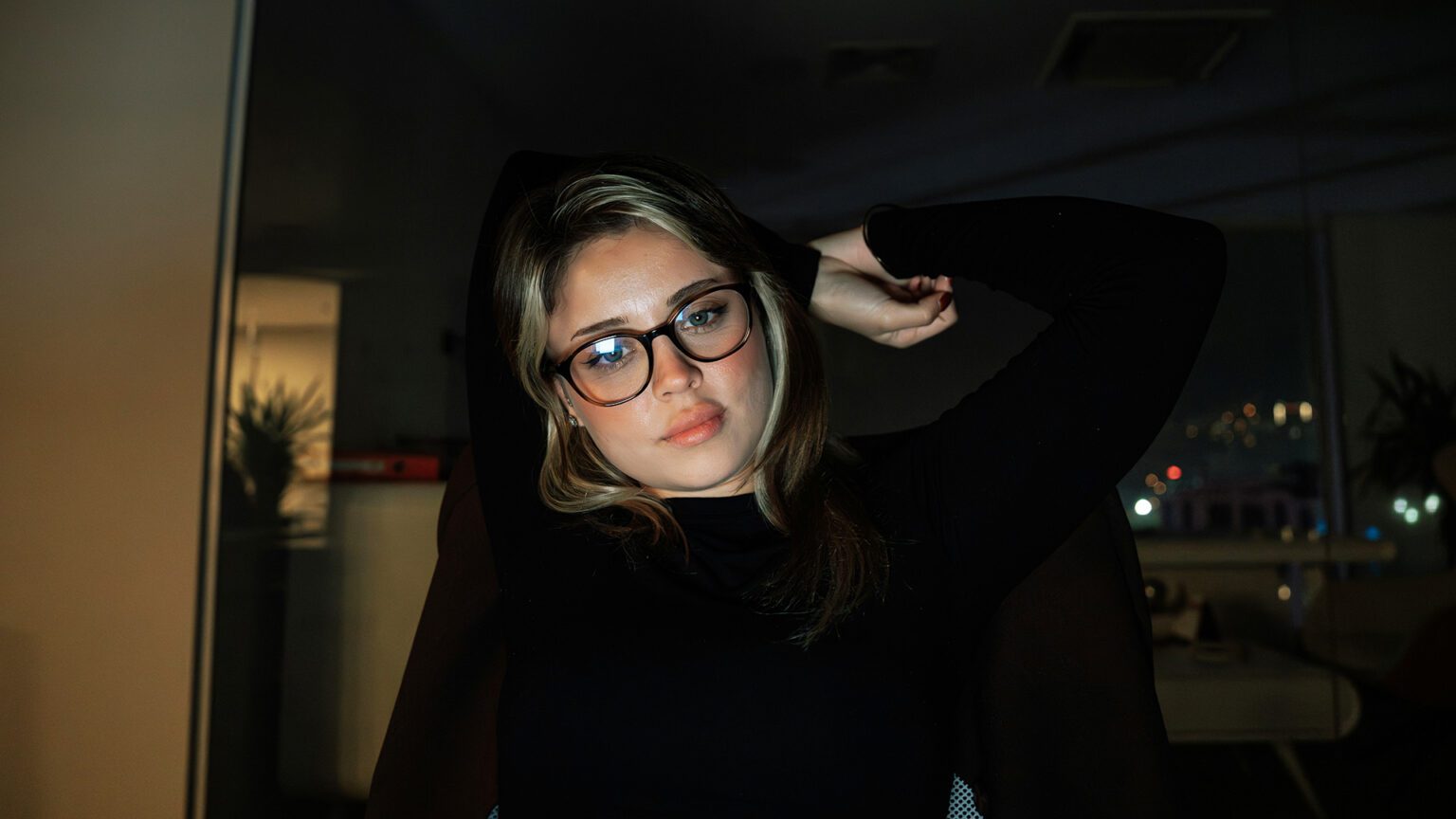 OnlyFans Model on TikTok and Reddit