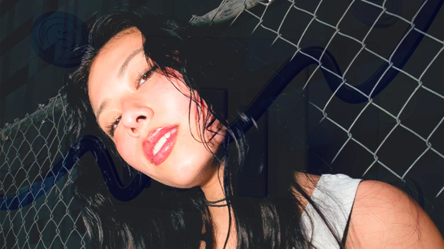 Picture of model showing earnings