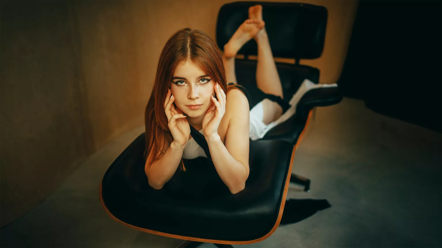 Model creating OnlyFans account